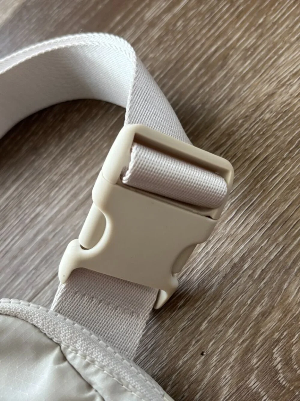 Lululemon Everywhere Belt Bag Original Style White Opal WHTO
